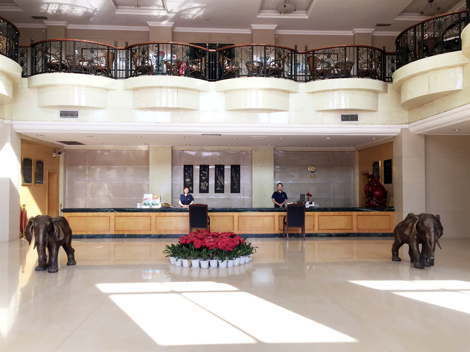 暢玩竇圌山，來奇峰國際酒店避暑吧，享受別樣清涼的夏天