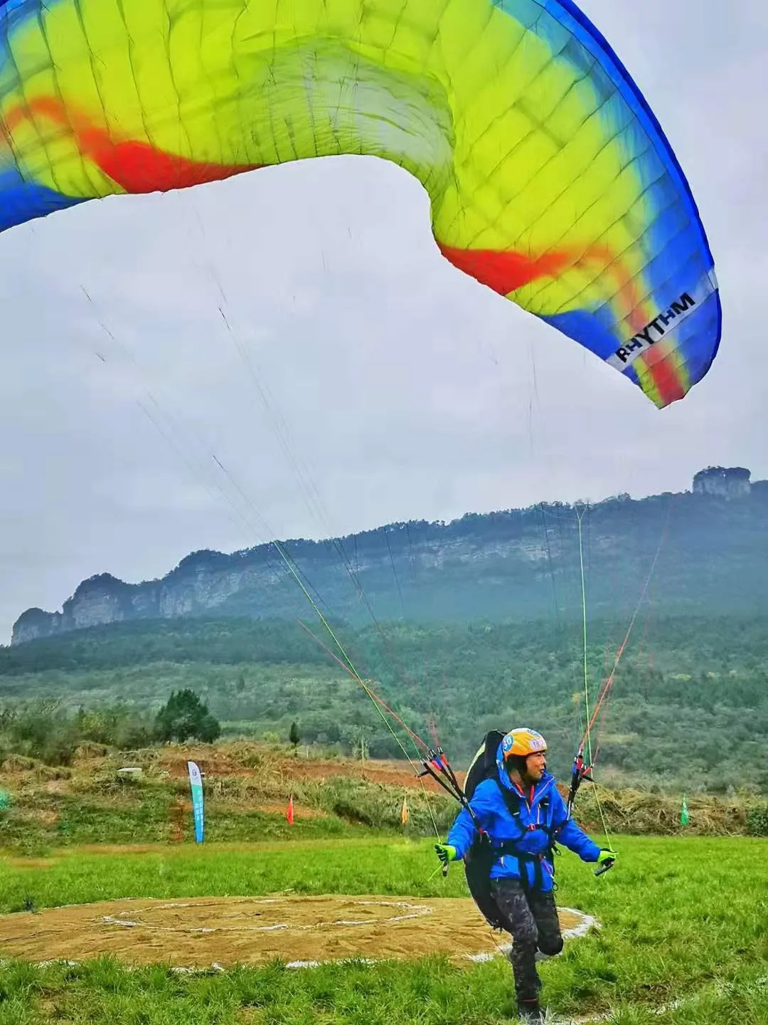 江油大事件！四川省第六屆滑翔傘定點(diǎn)錦標(biāo)賽即將開幕，10月30日—11月1日相約來玩兒呀！
