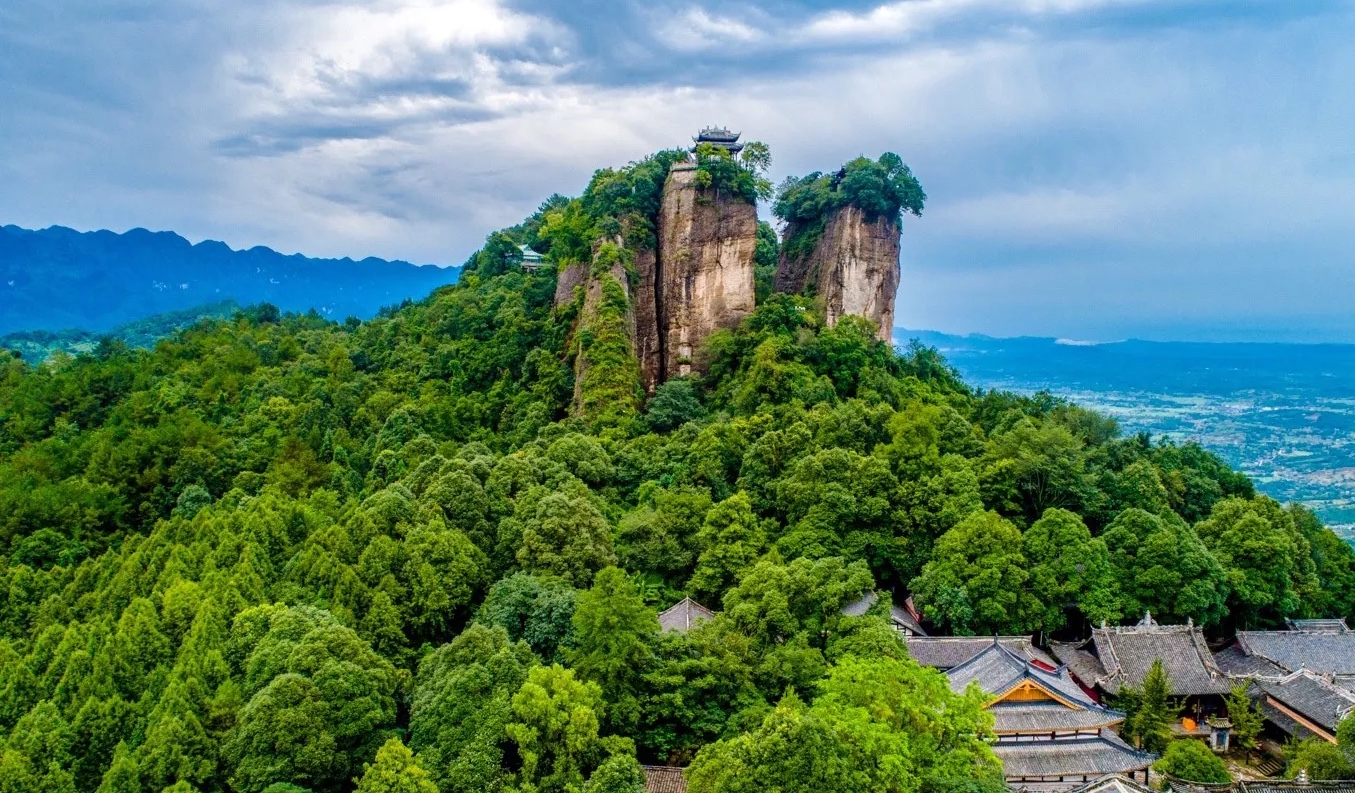 畢業(yè)旅行，親子避暑，盛夏狂歡，在這里告別炎熱，享受21.7℃的夏天！